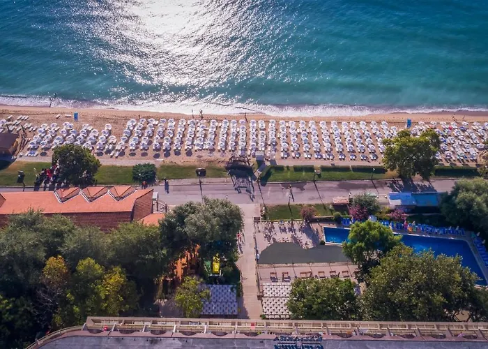Elpida Hotel