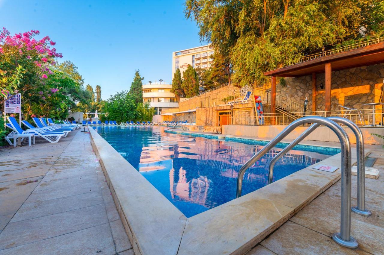Hotel Elpida 4*